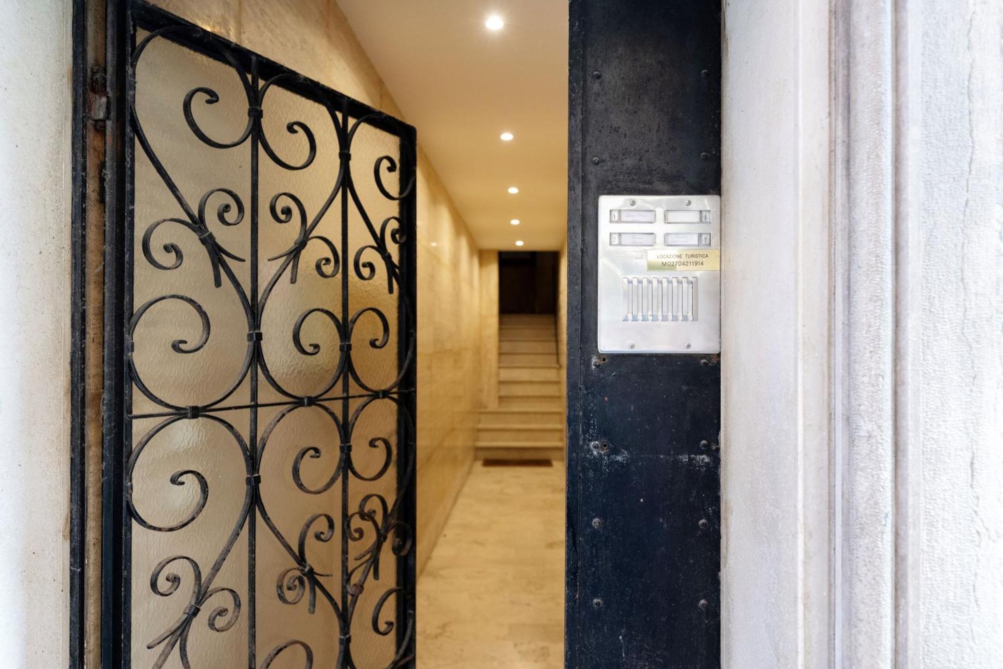 Easylife - Amazing Apartment At Rialto Venezia Exteriör bild